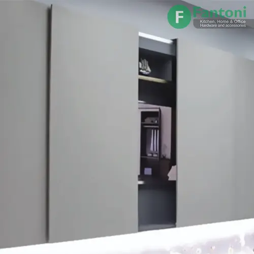 K084-k085 K084 : مکانیزم درب ریلی این لاین هوایی 4800mm چهار درب برقی سینکرونایز متقارن با عرض هر درب 1200mm K085: مکانیزم درب ریلی این لاین هوایی 3600mm چهار درب برقی سینکرونایز متقارن با عرض هر درب 900mm مکانیزم درب ریلی این لاین هوایی چهار درب برقی سینکرونایز متقارن فانتونی K084 و K085