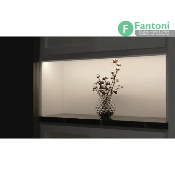 چراغ LED مدل آئورو روکار مخصوص یونولیت های هوایی فانتونی N533,N535 چراغ LED مستطیلی روکار فانتونی مدل آئورو (Auro) سری N533-N535