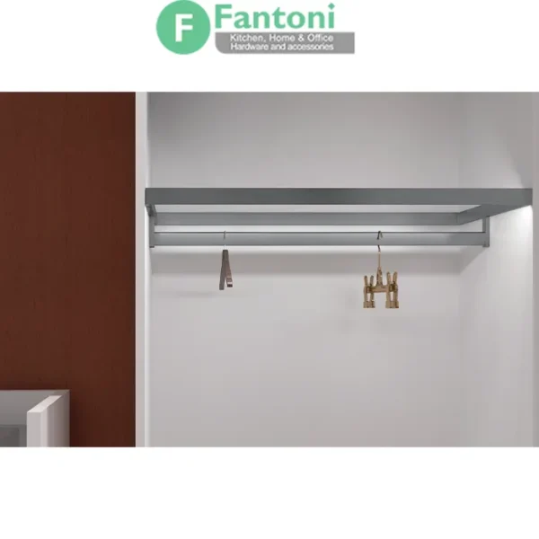 چراغ LED شلف شیشه ای فانتونی N643,N644,N645 شلف شیشه‌ای LED فانتونی با میله رگال لباس | عمق ۵۲۰ میلی‌متر