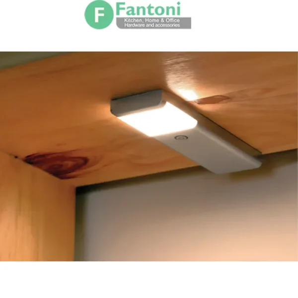 چراغ LED مستطیل تخت زیر سقفی مدل لونا فانتونی N679 چراغ LED تخت سنسوردار فانتونی مدل لونا (Luna) با دکمه مکانیکی