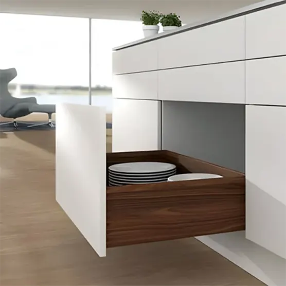 چرا کشو و کابینت صدا می‌دهد؟ راهنمای خرید بهترین یراق‌آلات کابینت
